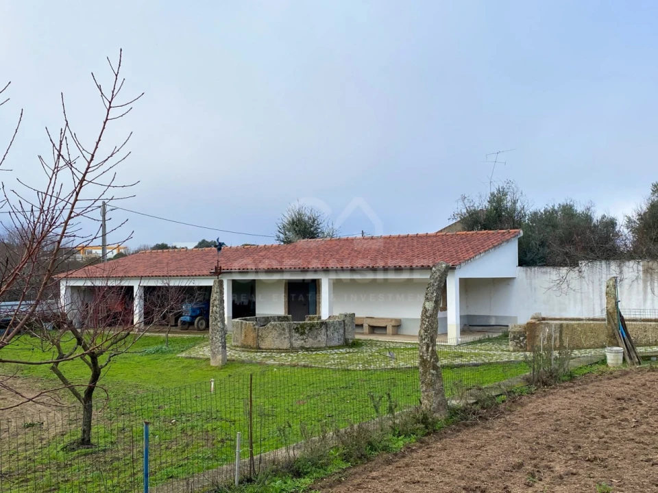 Moradia T5 para Venda em Escalos de Baixo e Mata Foto 60