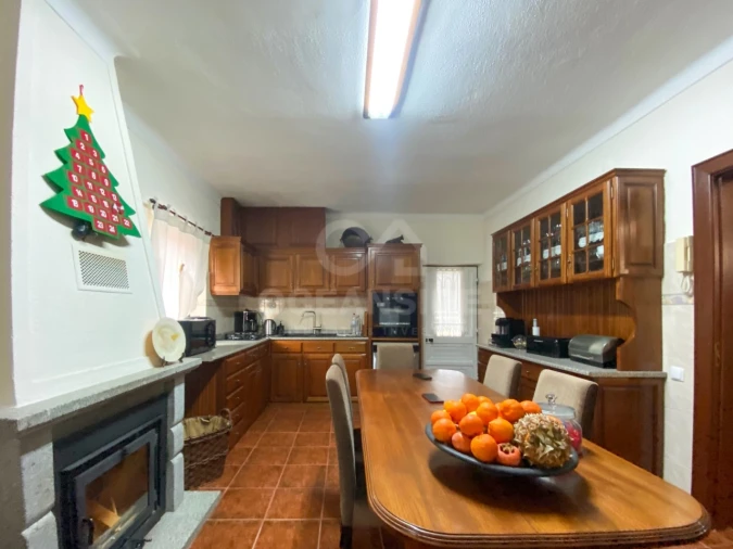 Moradia T5 para Venda em Escalos de Baixo e Mata Foto 7