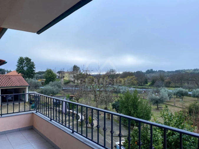 Moradia T5 para Venda em Escalos de Baixo e Mata Foto 27