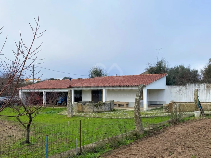 Moradia T5 para Venda em Escalos de Baixo e Mata Foto 60