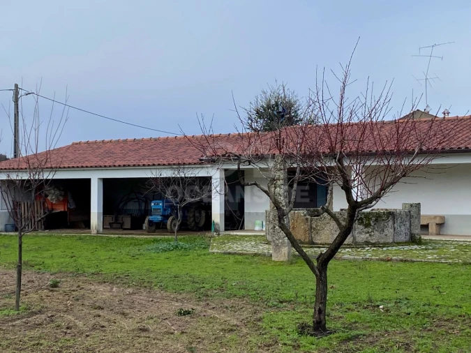 Moradia T5 para Venda em Escalos de Baixo e Mata Foto 61