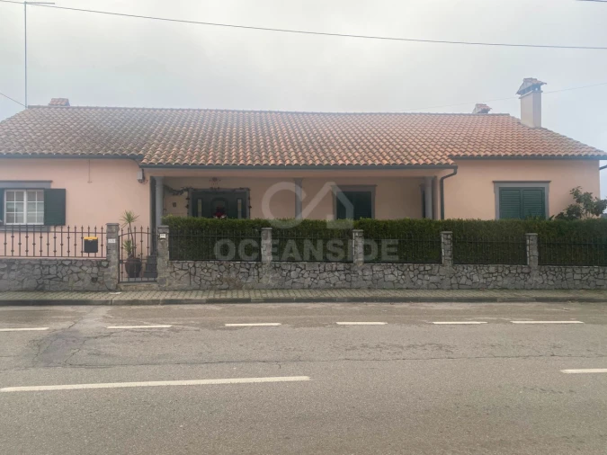 Moradia T5 para Venda em Escalos de Baixo e Mata Foto 1