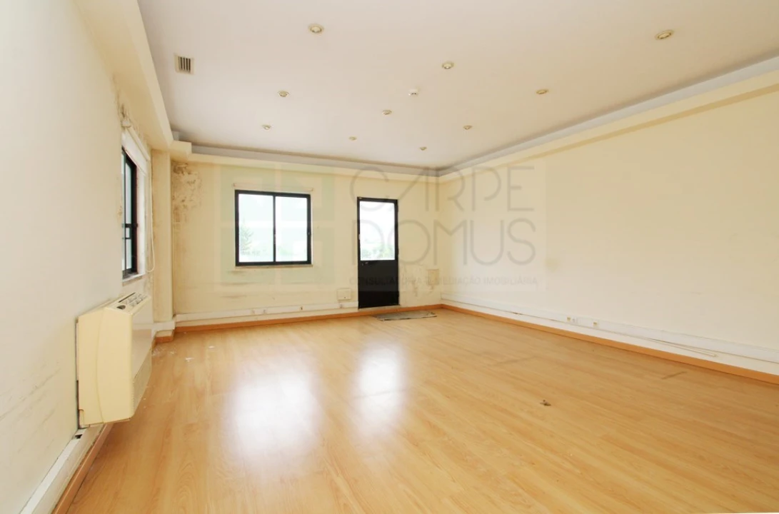 Escritório para Venda em Carnaxide e Queijas Foto 16