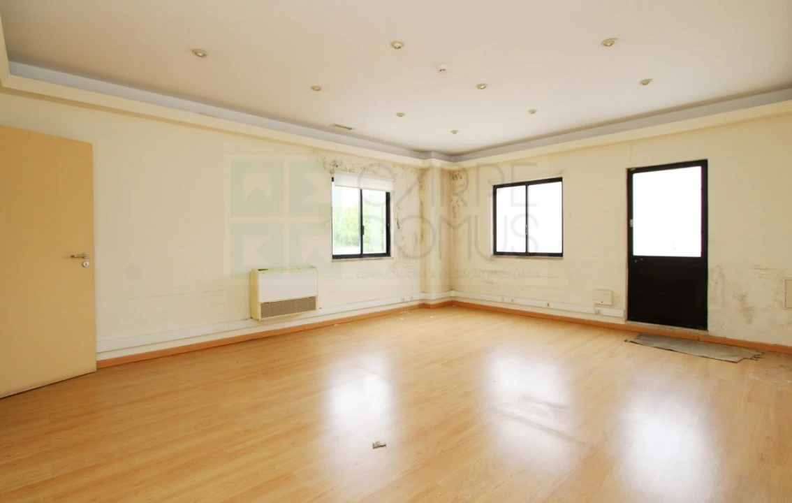 Escritório para Venda em Carnaxide e Queijas Foto 7