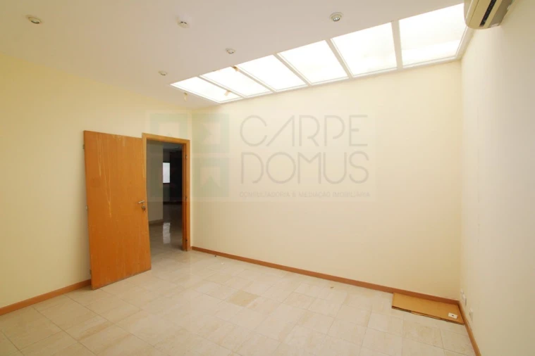 Escritório para Venda em Carnaxide e Queijas Foto 15