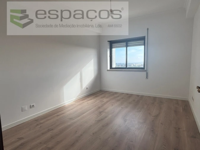 Apartamento T3 para Venda em Castelo Branco Foto 11