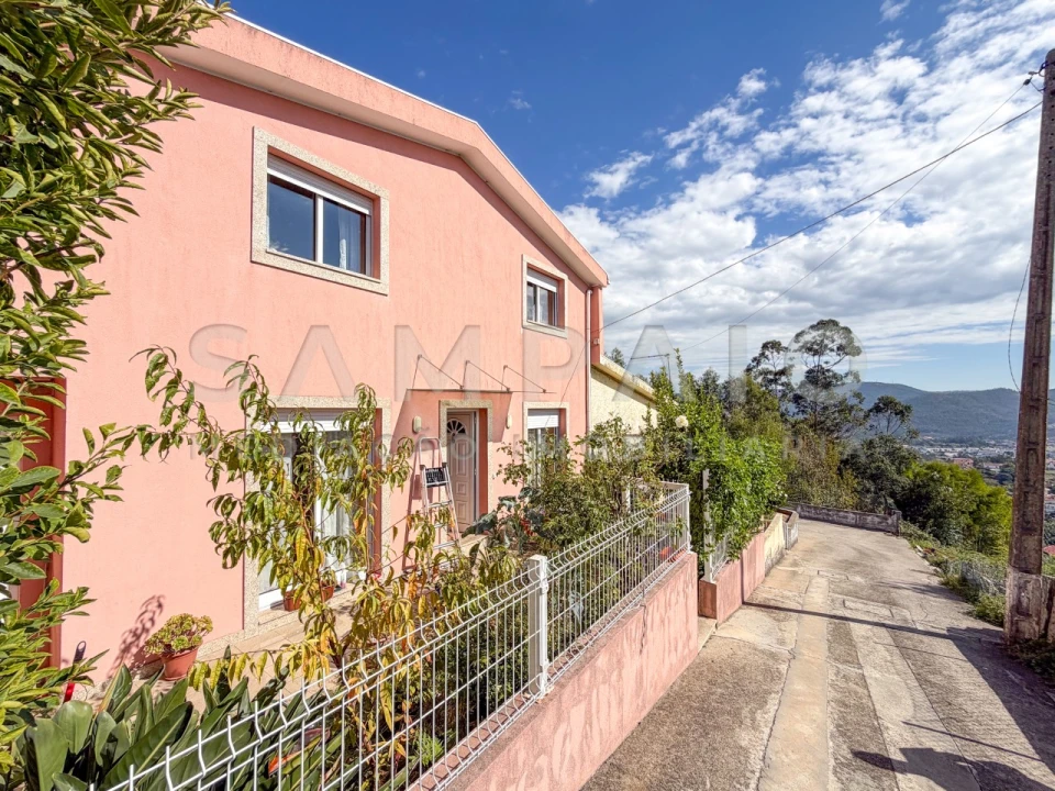 Moradia T3 para Venda em Fânzeres e São Pedro da Cova Foto 2