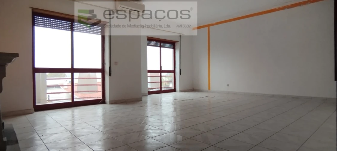 Apartamento T3 para Venda em Alcains Foto 3