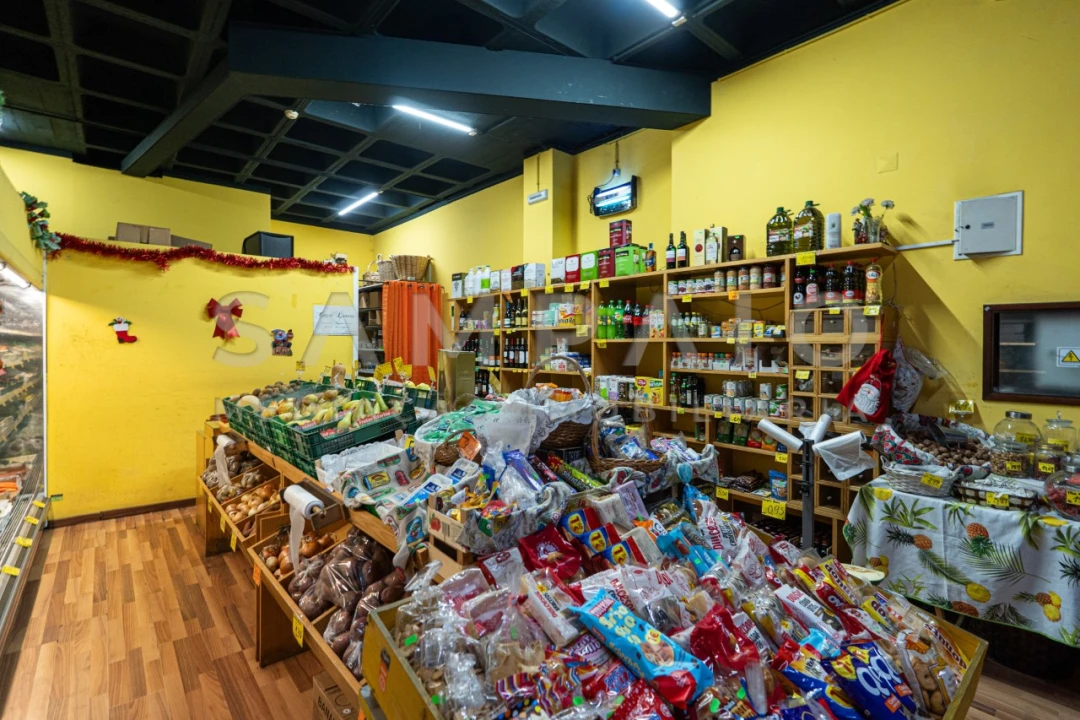 Loja para Cedência de Quotas em Rio Tinto Foto 2