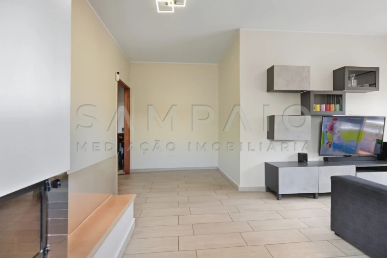 Apartamento T2 para Venda em Rio Tinto Foto 3