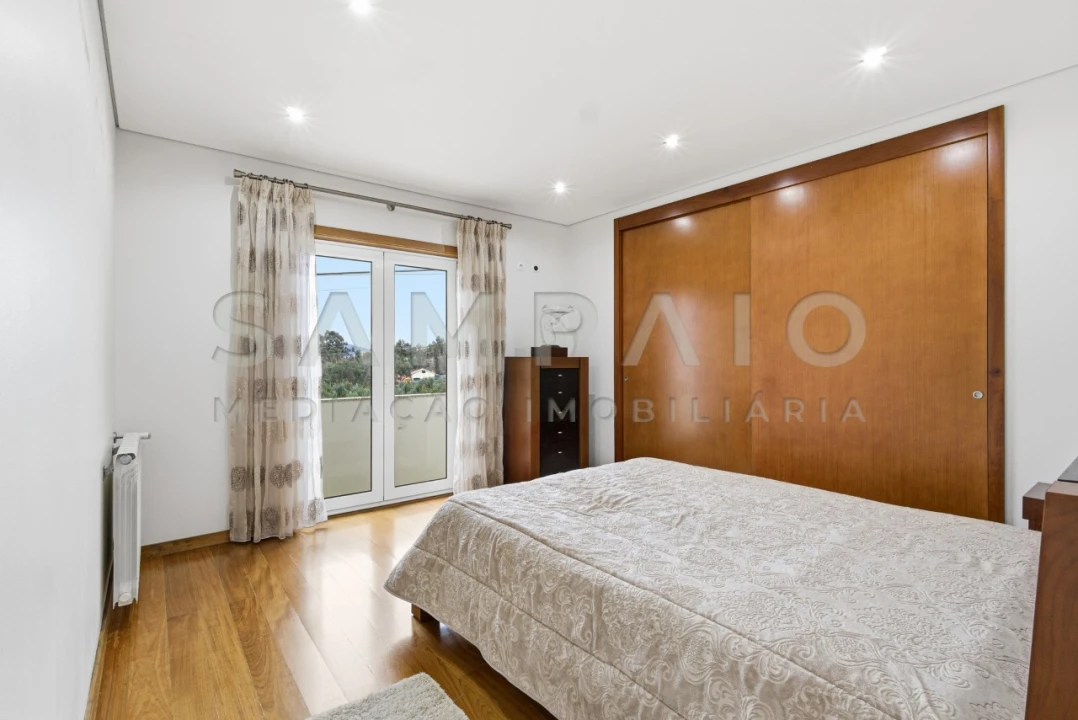 Moradia T4 para Venda em Gondomar (São Cosme), Valbom e Jovim Foto 9