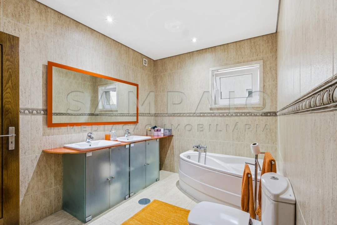 Moradia T4 para Venda em Gondomar (São Cosme), Valbom e Jovim Foto 20