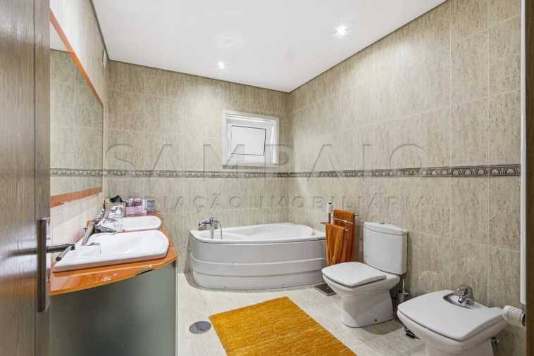 Moradia T4 para Venda em Gondomar (São Cosme), Valbom e Jovim Foto 19