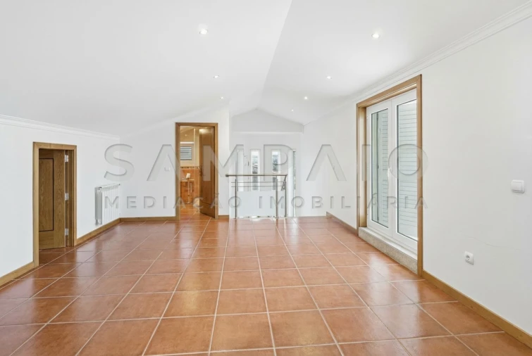 Moradia T4 para Venda em Gondomar (São Cosme), Valbom e Jovim Foto 35