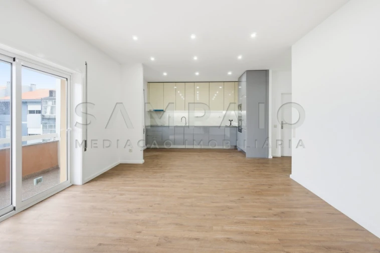 Apartamento T3 para Venda em Aguas Santas Foto 3