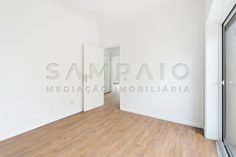 Apartamento T3 para Venda em Aguas Santas Foto 14