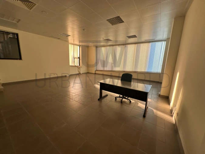 Armazém para Venda em Romeira e Várzea Foto 31