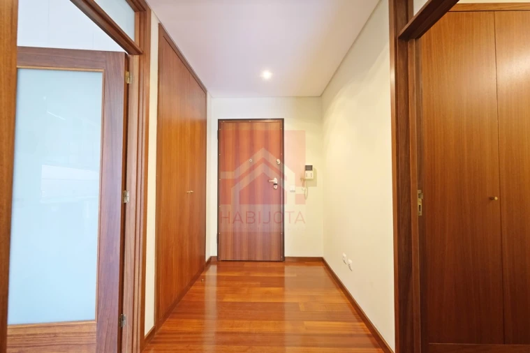 Apartamento T2 para Venda em Rio Tinto Foto 8