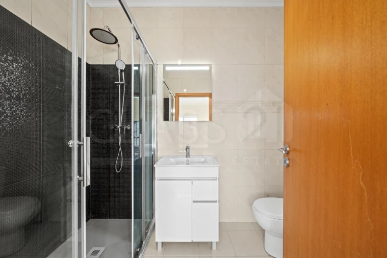 Moradia T2 para Venda em Gaula Foto 18