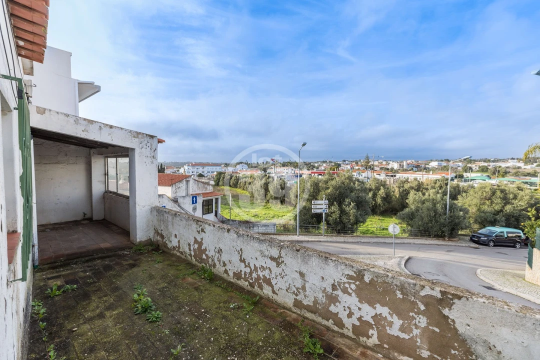 Prédio para Venda em Guia Foto 10