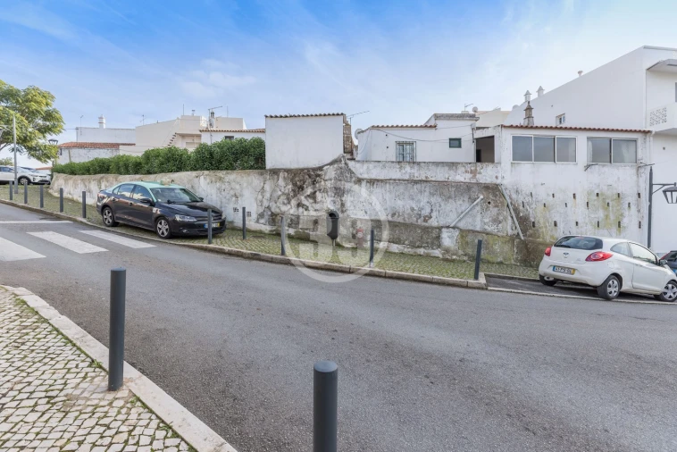 Prédio para Venda em Guia Foto 7