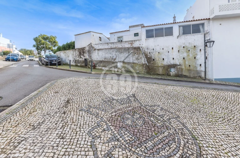 Prédio para Venda em Guia Foto 8