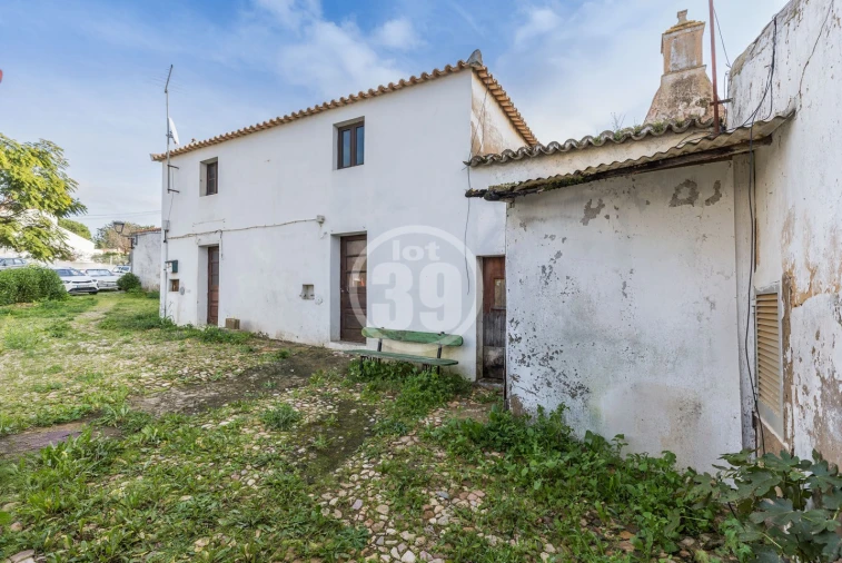 Prédio para Venda em Guia Foto 11