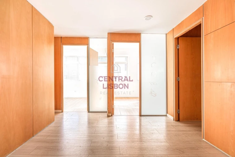 Escritório para Venda em Arroios Foto 10