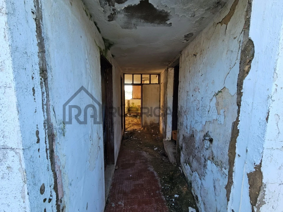 Moradia T5 para Venda em Loule (São Sebastião) Foto 3