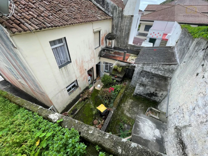 Moradia T3 para Venda em Povoação Foto 13