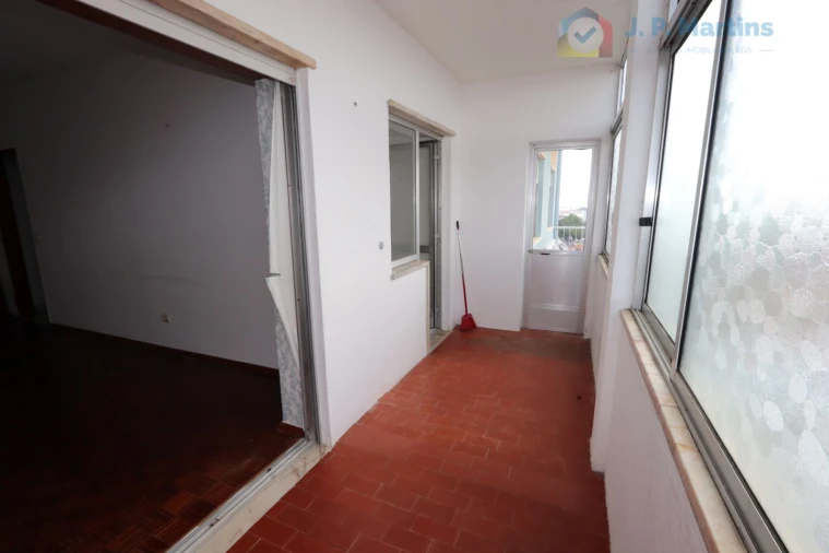 Apartamento T2 para Venda em Amora Foto 10