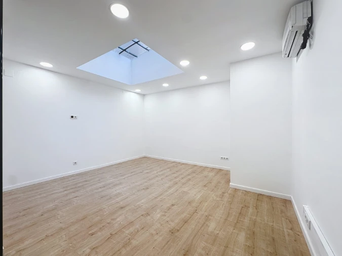 Loja para Arrendamento em Arroios Foto 8