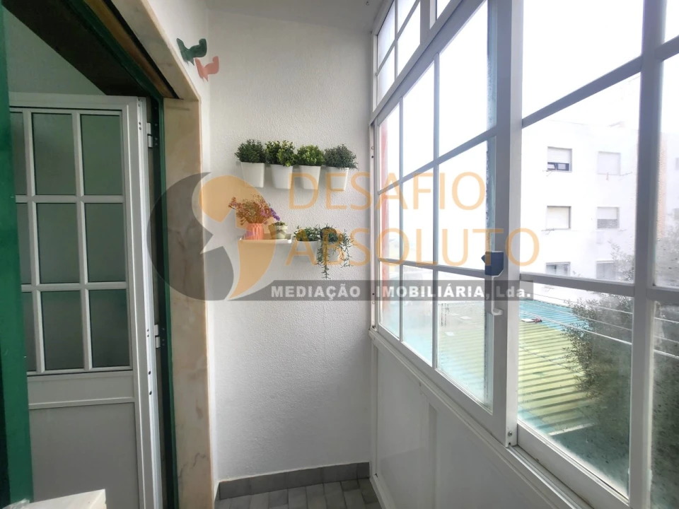 Apartamento T2 para Venda em Quinta do Conde Foto 25