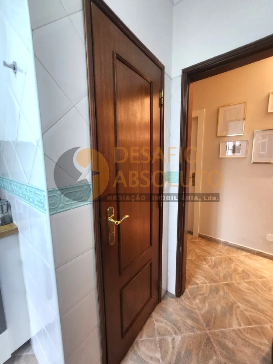 Apartamento T2 para Venda em Quinta do Conde Foto 13