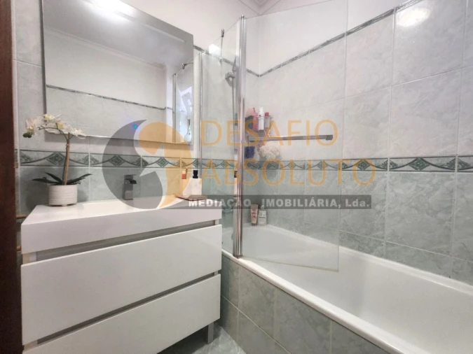 Apartamento T2 para Venda em Quinta do Conde Foto 23