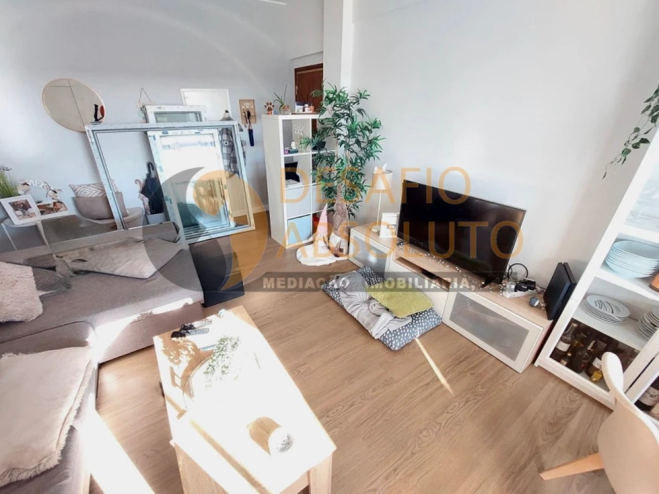 Apartamento T2 para Venda em Moita Foto 3