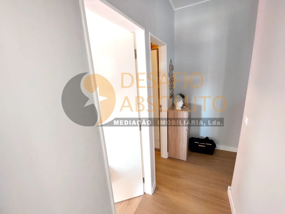 Apartamento T2 para Venda em Moita Foto 11
