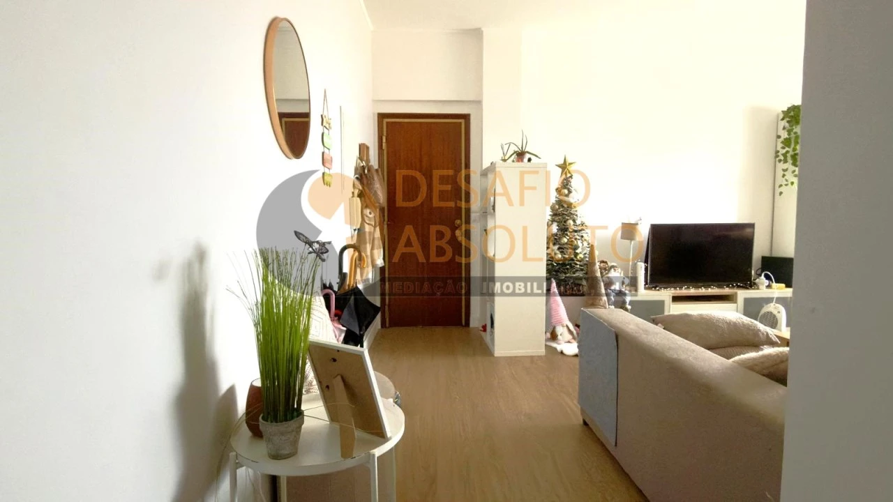 Apartamento T2 para Venda em Moita Foto 2