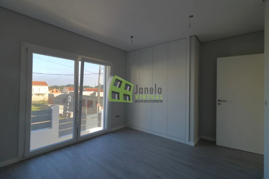 Moradia T3 para Venda em Fernao Ferro Foto 10