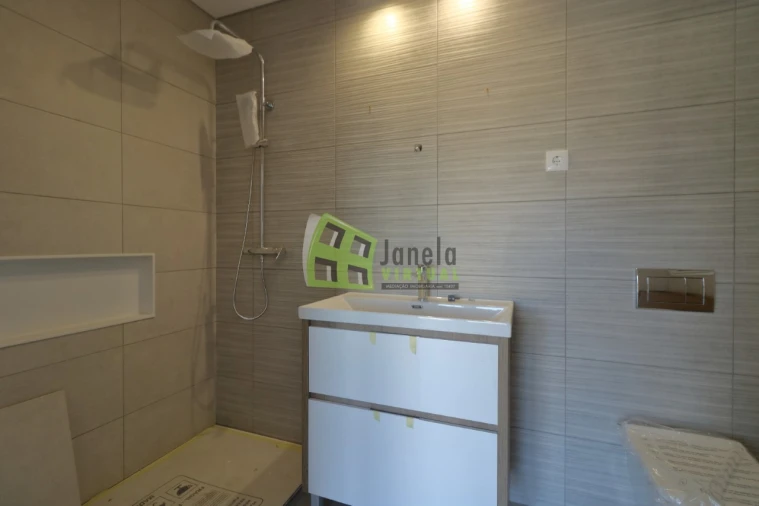 Moradia T3 para Venda em Fernao Ferro Foto 11