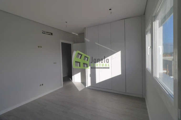 Moradia T3 para Venda em Fernao Ferro Foto 13