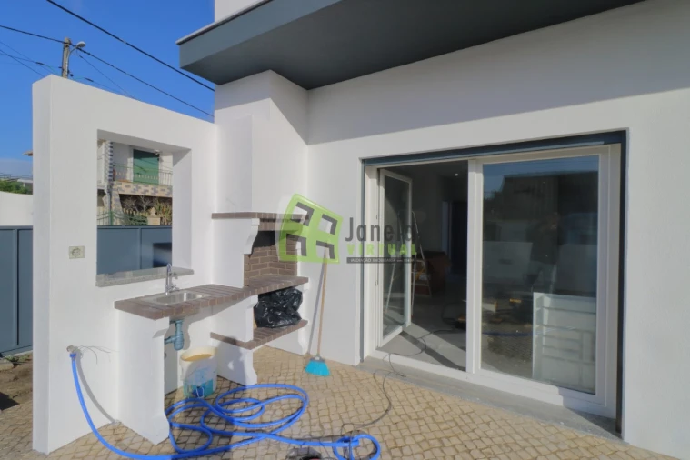 Moradia T3 para Venda em Fernao Ferro Foto 16