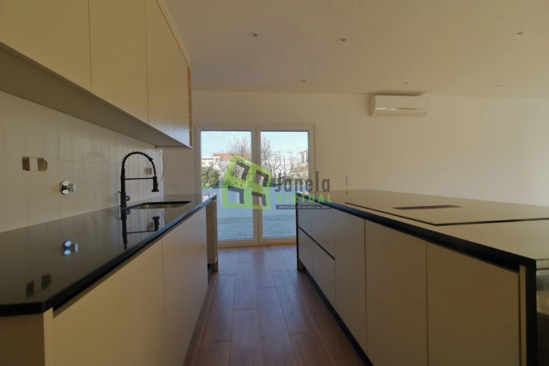 Moradia T3 para Venda em Fernao Ferro Foto 15