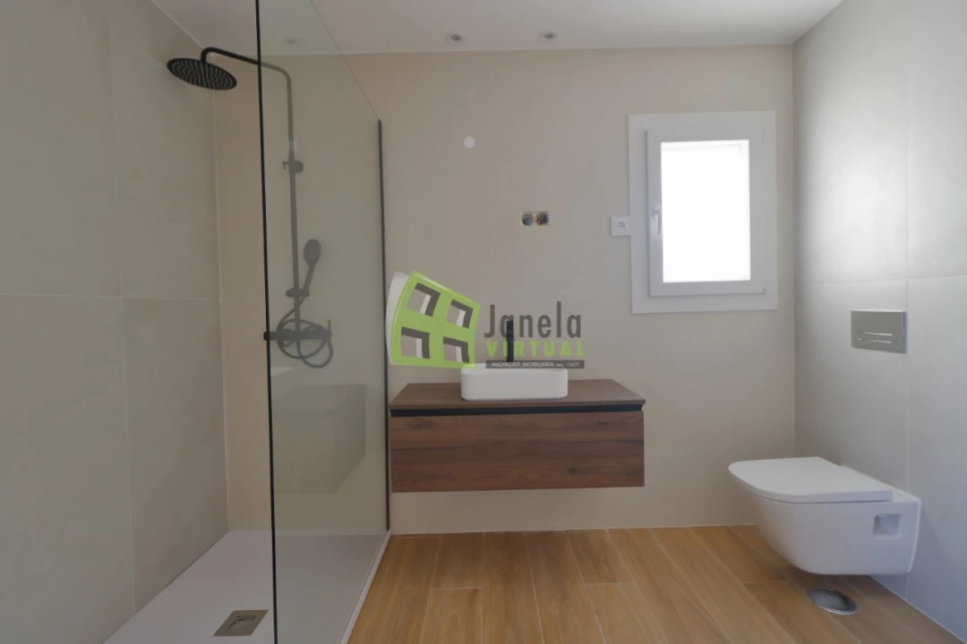 Moradia T3 para Venda em Fernao Ferro Foto 18