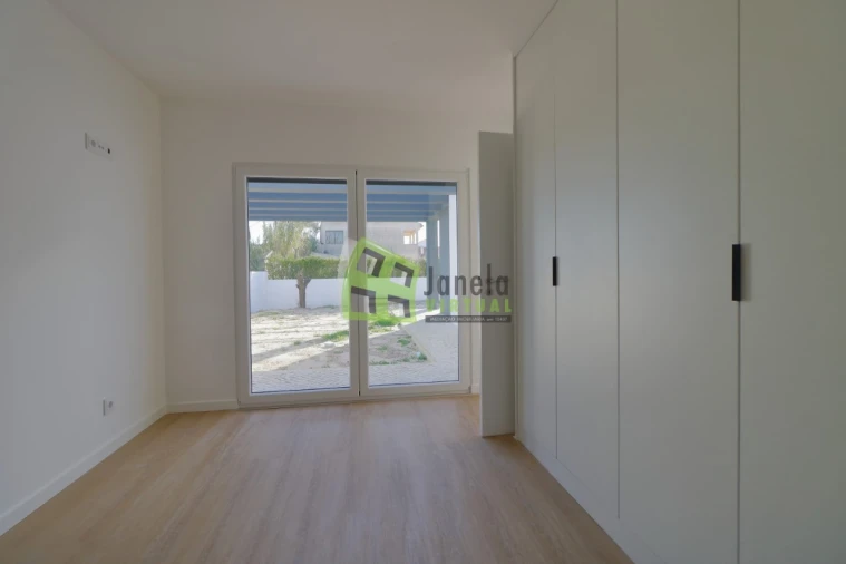 Moradia T3 para Venda em Fernao Ferro Foto 11