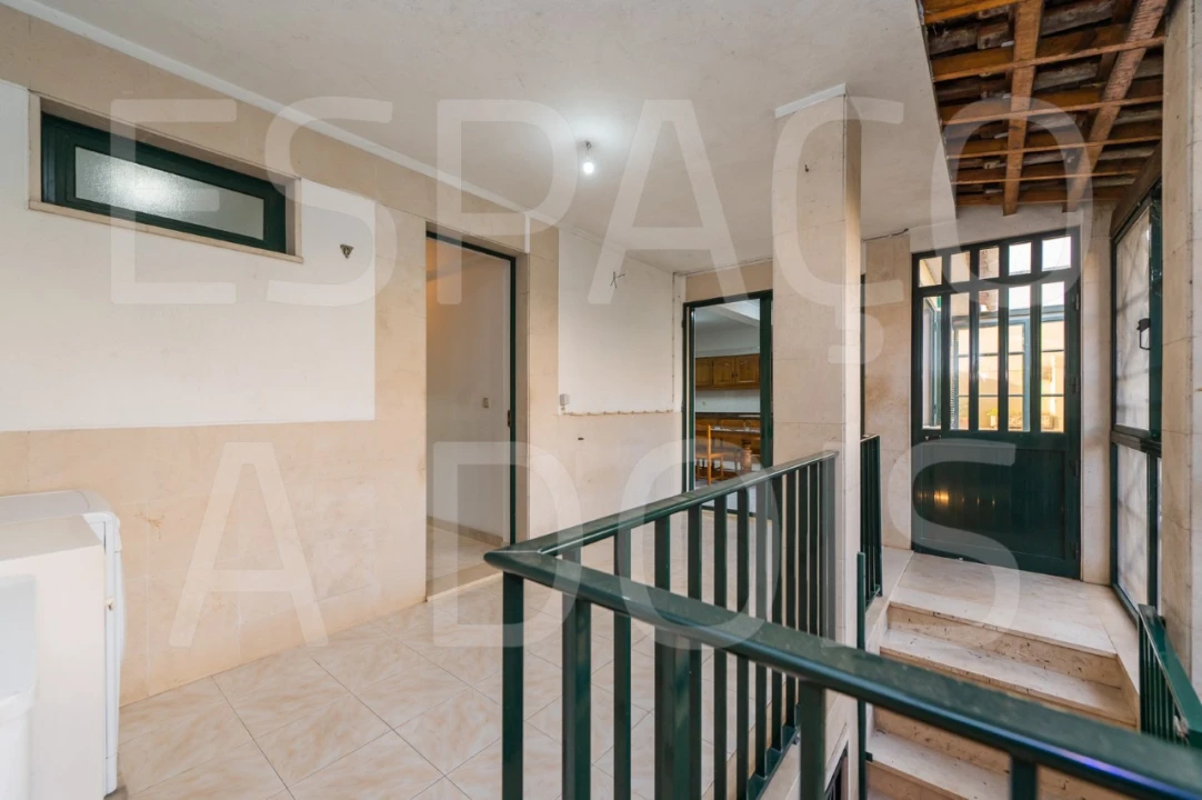 Moradia T5 para Venda em Massamá e Monte Abraão Foto 26