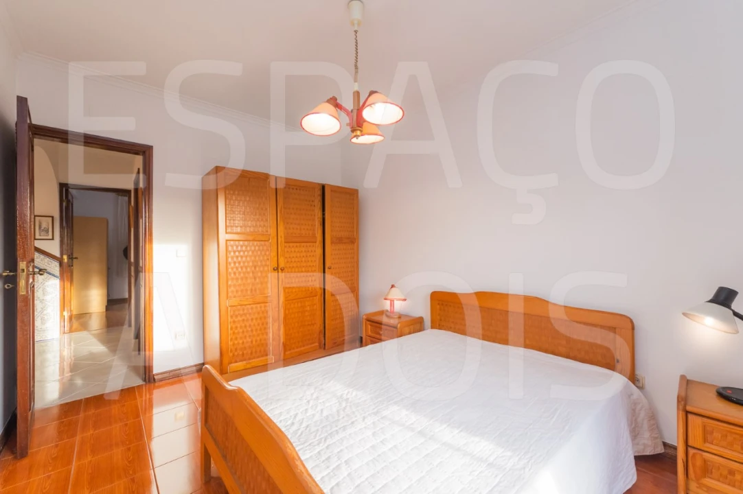 Moradia T5 para Venda em Massamá e Monte Abraão Foto 63