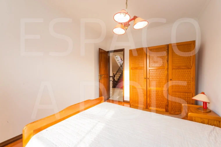 Moradia T5 para Venda em Massamá e Monte Abraão Foto 64