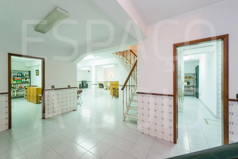 Moradia T5 para Venda em Massamá e Monte Abraão Foto 86