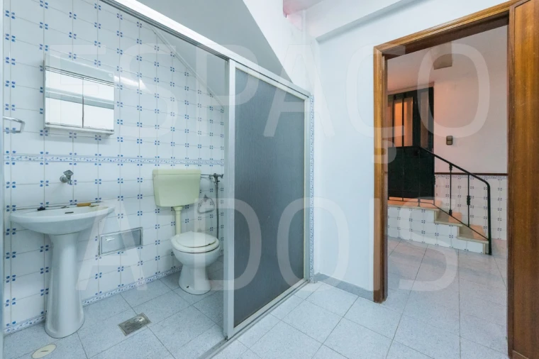 Moradia T5 para Venda em Massamá e Monte Abraão Foto 95